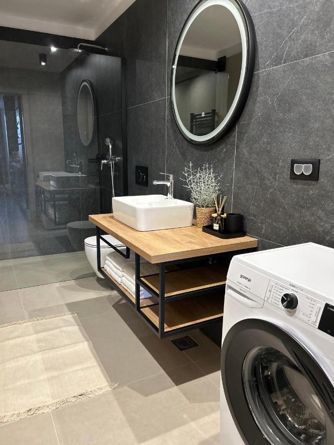V Residence Apartments 라벡 외부 사진
